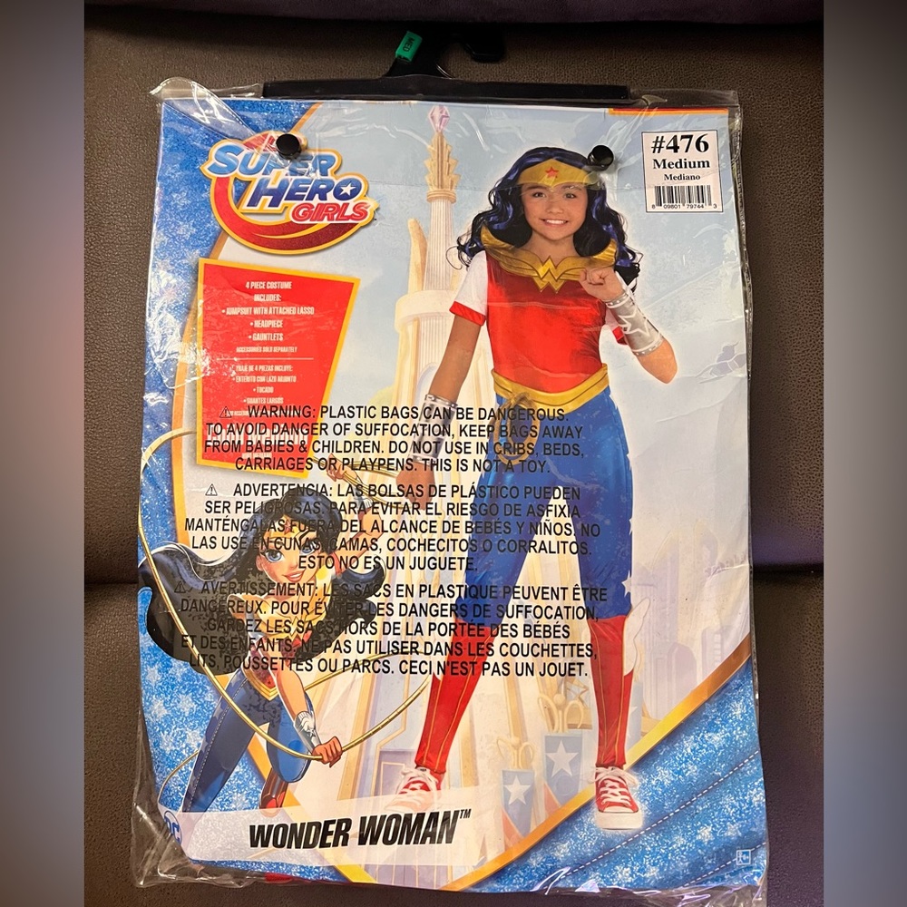 Used, wonder woman costume (no wig included)